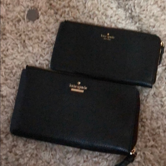 Black wristlet - Picture 3 of 3